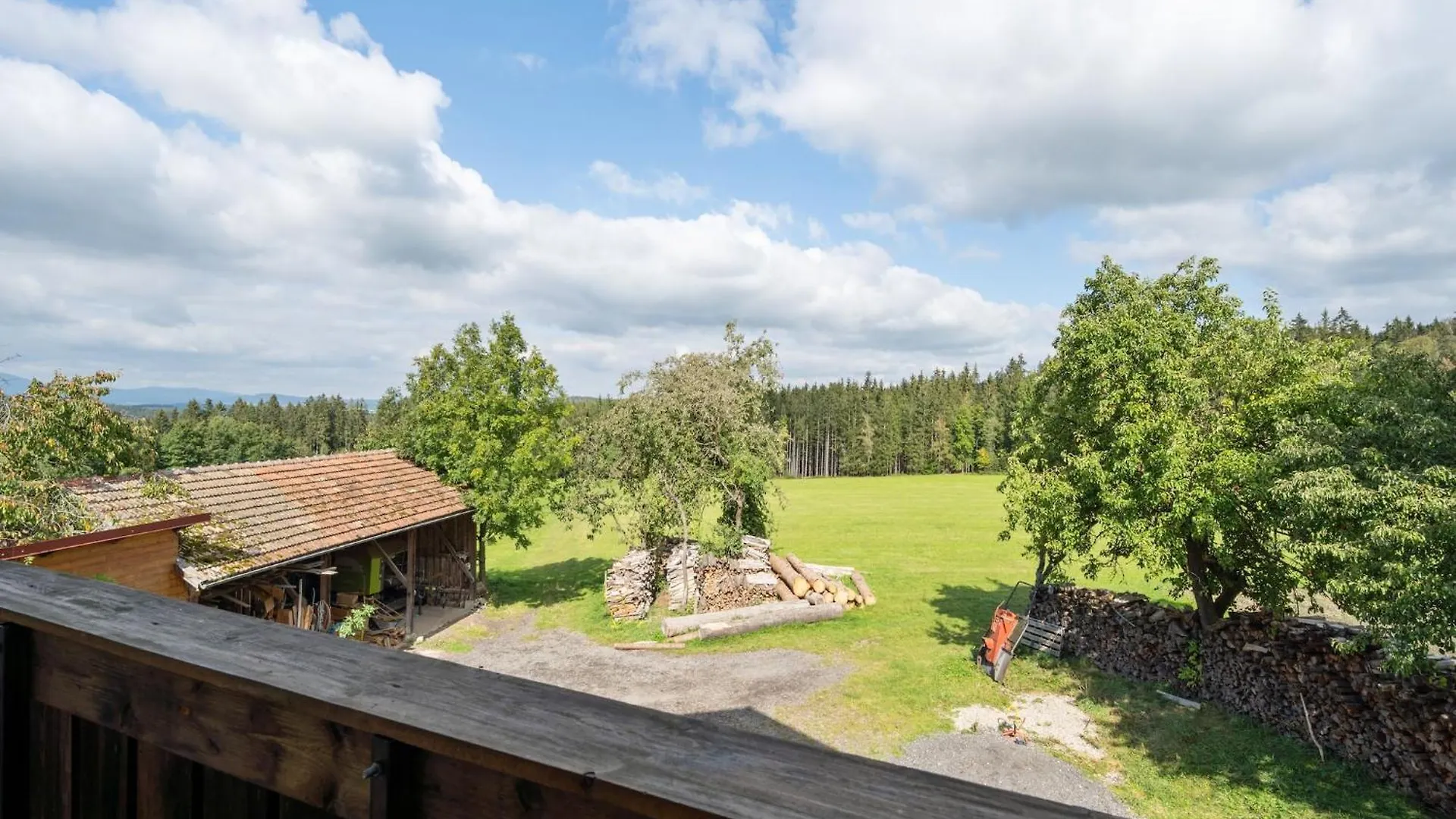 Farmhouse In Neukirchen Near Heiligen Blut 노이키르헨바임하일링겐블룻