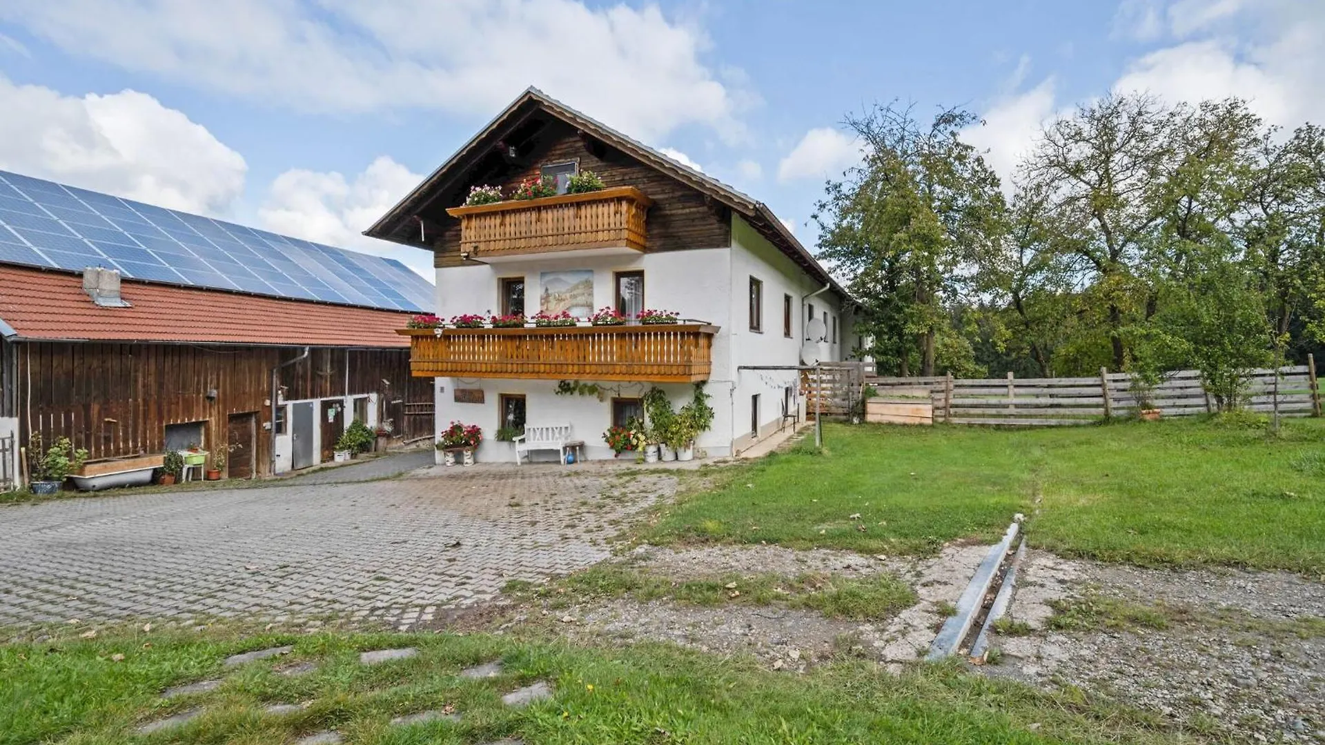Farmhouse apartment in Neukirchen near Heiligen Blut Neukirchen beim Heiligen Blut 0*,  Deutschland