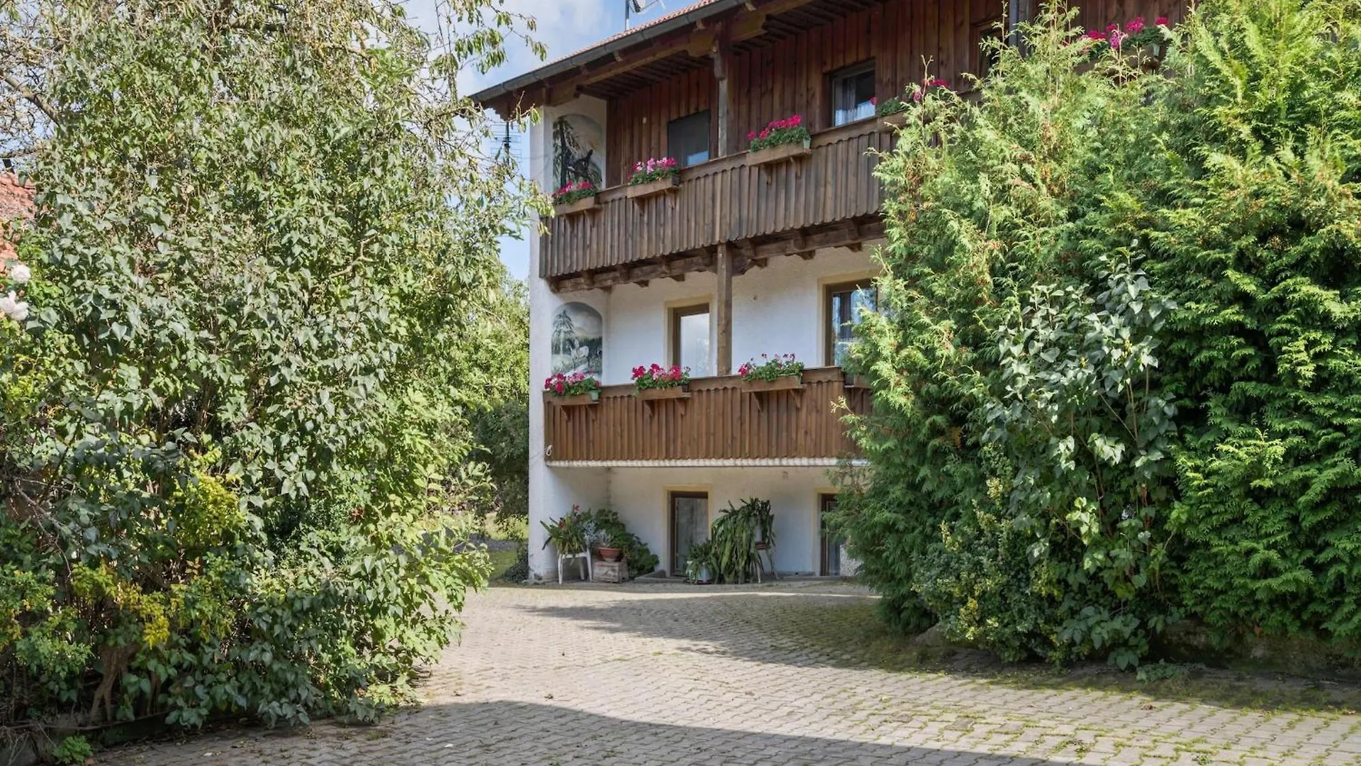 Farmhouse apartment in Neukirchen near Heiligen Blut Neukirchen beim Heiligen Blut Ferienhaus